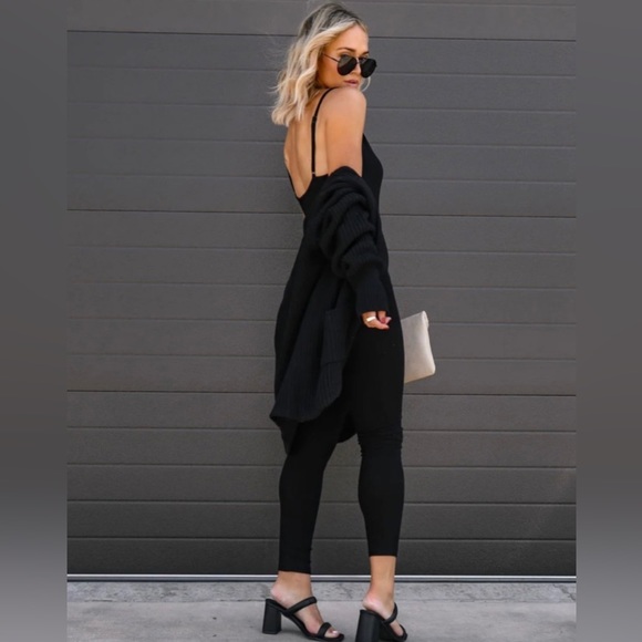 Vici Jumpsuit - Picture 3 of 4